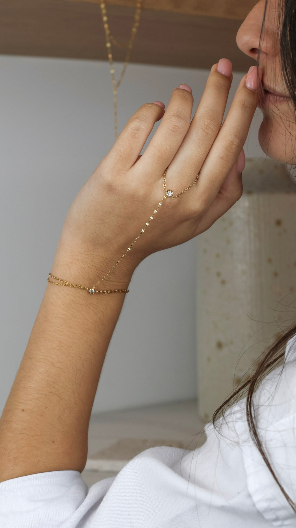 Demi Hand Chain