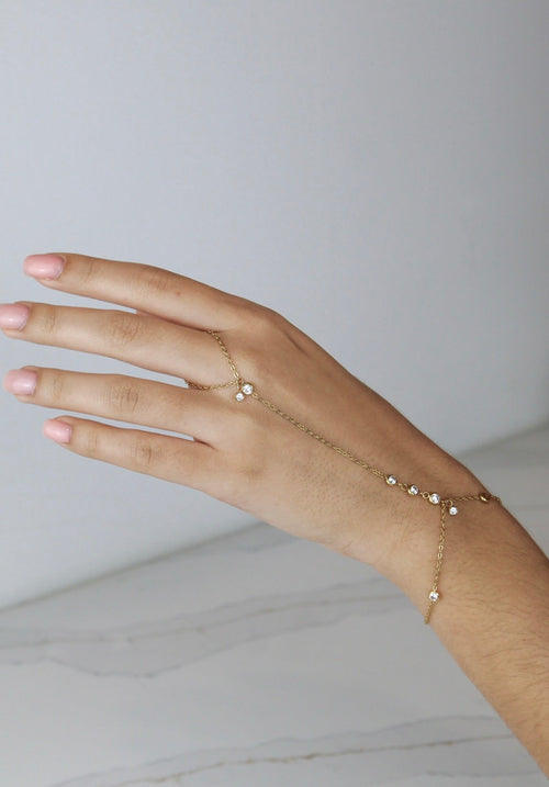 Amaya Hand Chain